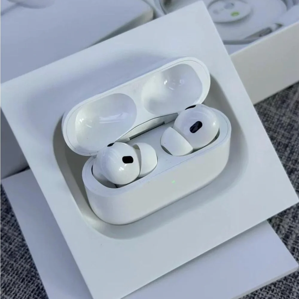 Apple AirPods Pro with White Finish
